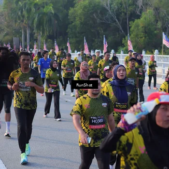 Runner Photo 7118041