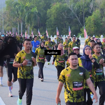 Runner Photo 7118045