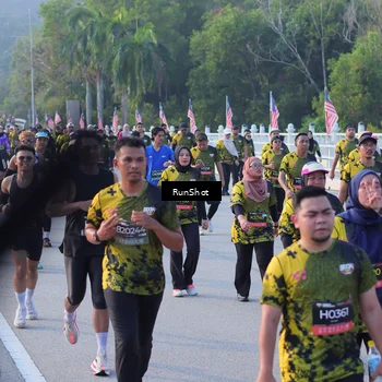 Runner Photo 7118046