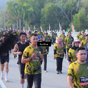 Runner Photo 7118048