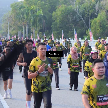 Runner Photo 7118049