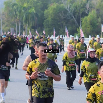 Runner Photo 7118053