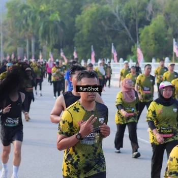 Runner Photo 7118054