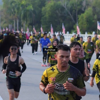 Runner Photo 7118060