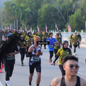Runner Photo 7118066