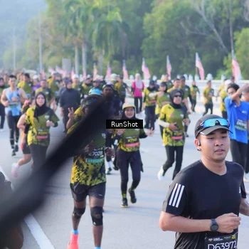 Runner Photo 7118077