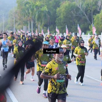 Runner Photo 7118088