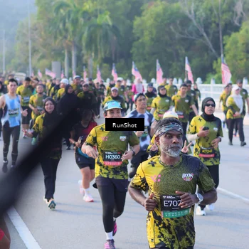 Runner Photo 7118089