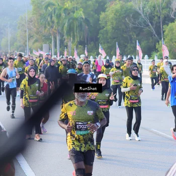 Runner Photo 7118090
