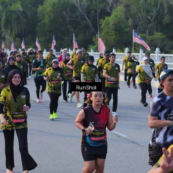 Runner Photo 7118101