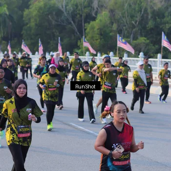 Runner Photo 7118105