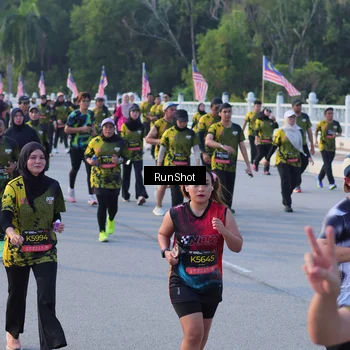 Runner Photo 7118106