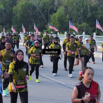 Runner Photo 7118110