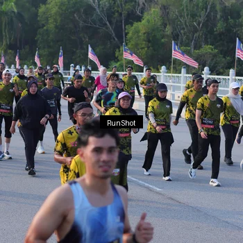 Runner Photo 7118119