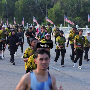 Runner Photo 7118120