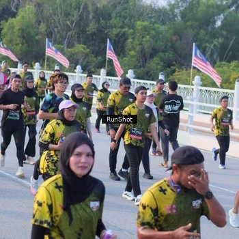 Runner Photo 7118127