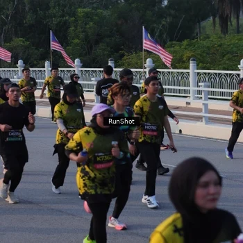 Runner Photo 7118135