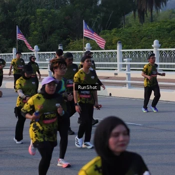 Runner Photo 7118136