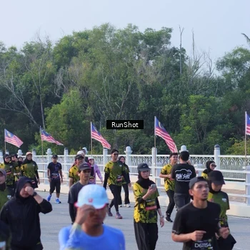 Runner Photo 7118137