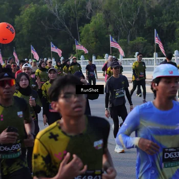 Runner Photo 7118143