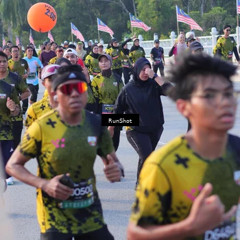 Runner Photo 7118148