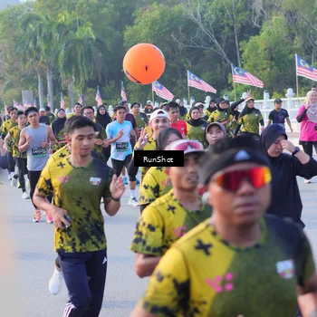 Runner Photo 7118153