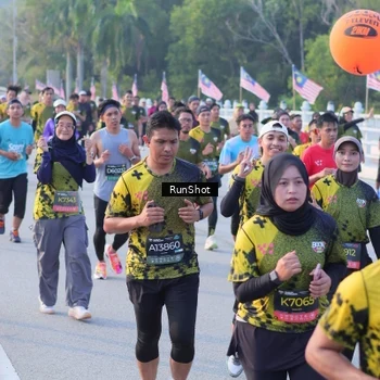 Runner Photo 7118165