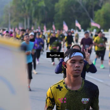 Runner Photo 7118202