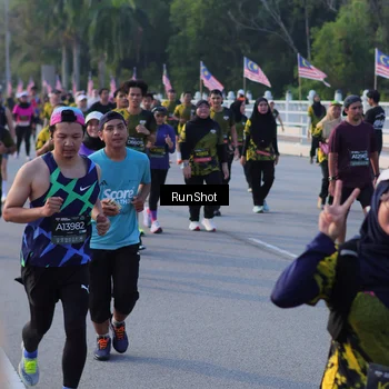 Runner Photo 7118211