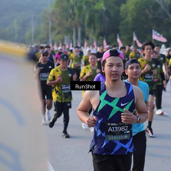 Runner Photo 7118215