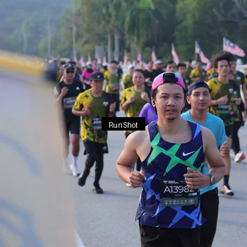 Runner Photo 7118216