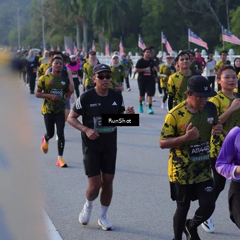 Runner Photo 7118237