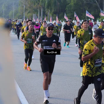 Runner Photo 7118240