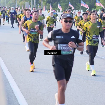 Runner Photo 7118244