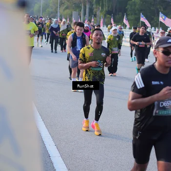 Runner Photo 7118249