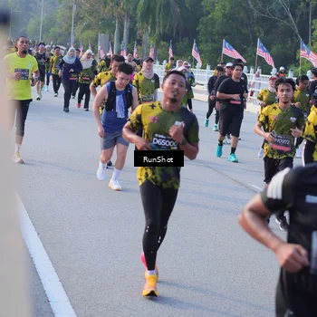 Runner Photo 7118253