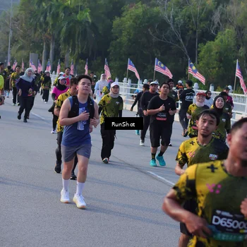 Runner Photo 7118262