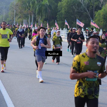 Runner Photo 7118263