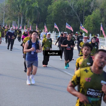 Runner Photo 7118264