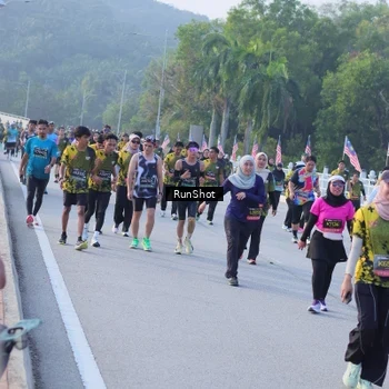 Runner Photo 7118280