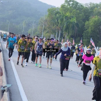 Runner Photo 7118281