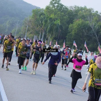 Runner Photo 7118285