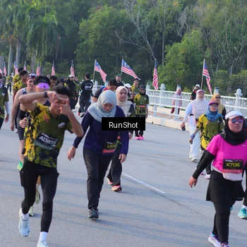Runner Photo 7118317