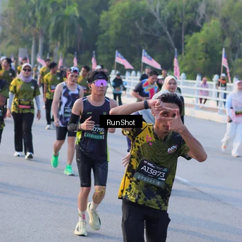 Runner Photo 7118324