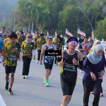 Runner Photo 7118332