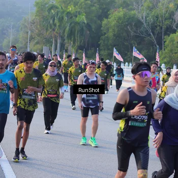 Runner Photo 7118335