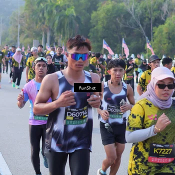 Runner Photo 7118366