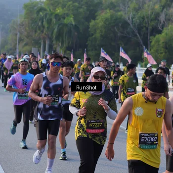 Runner Photo 7118371