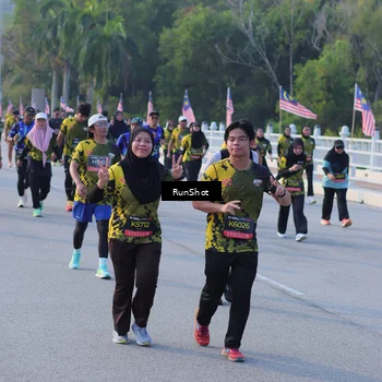 Runner Photo 7118388