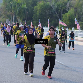 Runner Photo 7118390